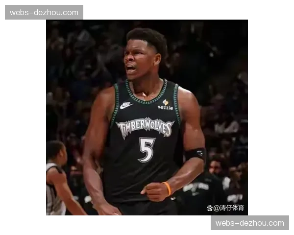爱德华兹单挑能力挑战马刺禁区，唐斯前场篮板争夺成系列赛X因素